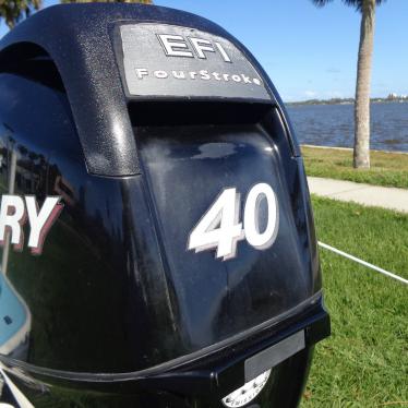 2008 Boston Whaler 130 sport