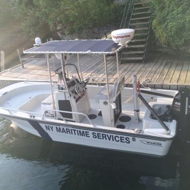 2014 Boston Whaler guardian