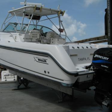 2002 Boston Whaler conquest 295 cd