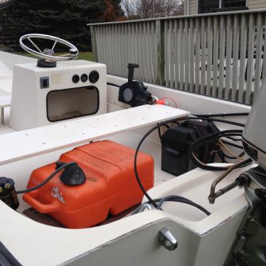 1996 Boston Whaler sport 15