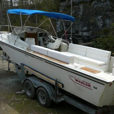 1983 Boston Whaler revenge cuddy