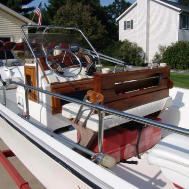 1983 Boston Whaler montauk