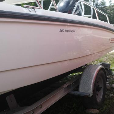 2008 Boston Whaler 200 dauntless