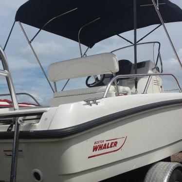 2008 Boston Whaler 200 dauntless