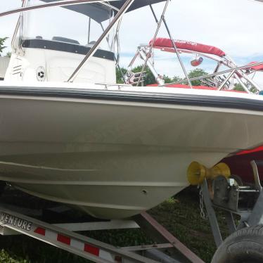 2008 Boston Whaler 200 dauntless