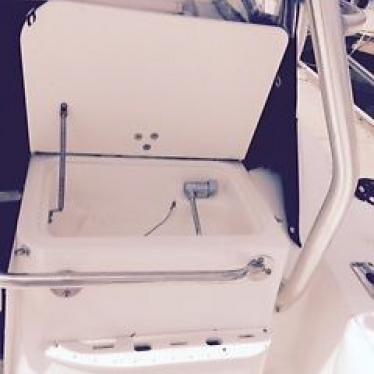 2003 Boston Whaler 225