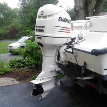 1999 Boston Whaler conquest