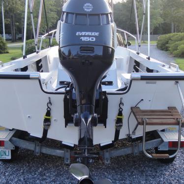 1992 Boston Whaler 19 outrage ii