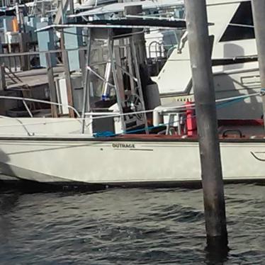 1983 Boston Whaler outrage 22