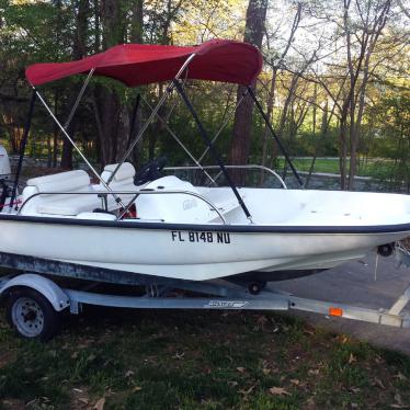 2003 Boston Whaler sport 13