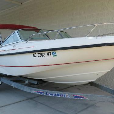 2001 Boston Whaler venture eighteen