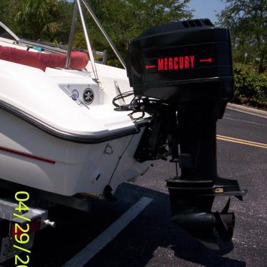 2001 Boston Whaler venture eighteen