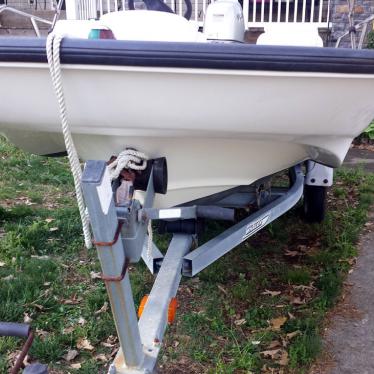 2003 Boston Whaler sport 13