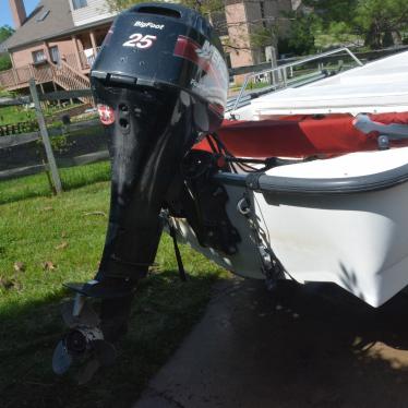 2001 Boston Whaler 130