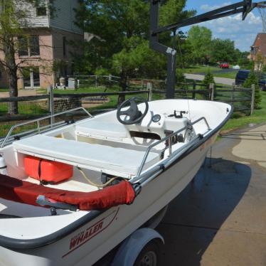 2001 Boston Whaler 130