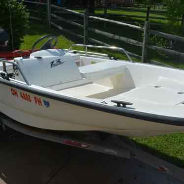 2001 Boston Whaler 130