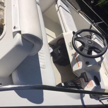 2006 Boston Whaler