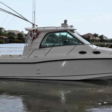 2012 Boston Whaler 345 conquest