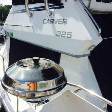 1995 Carver 325 aft cabin motor yacht