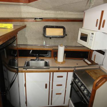 Carver Boats 3207 Aft Cabin 1987 for sale for $500 - Boats-from-USA.com