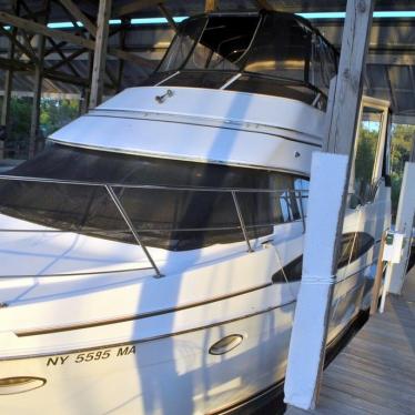 2003 Carver 36' motoryacht