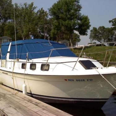 1985 Carver 2807 riviera aft cabin