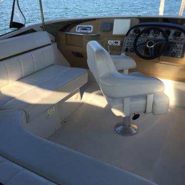 2001 Carver 396 motor yacht