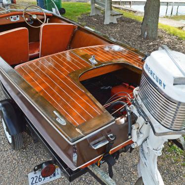 1953 Carver special wood runabout