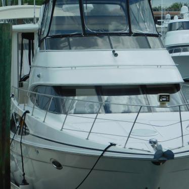 2005 Carver 396 aft cabin motoryacht