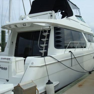 1989 Carver voyager pilothouse