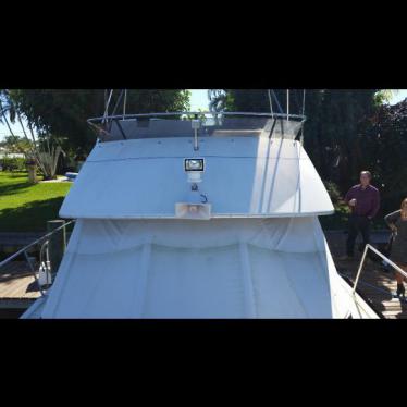 1992 Carver 28' aft cabin