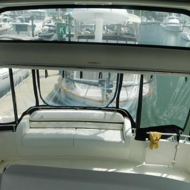 2005 Carver 396 aft cabin motoryacht