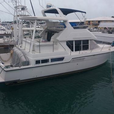 1994 Carver 390 aft cabin with cockpit