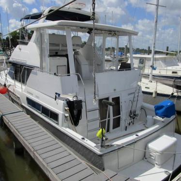 1995 Carver 390 cockpit motor yacht