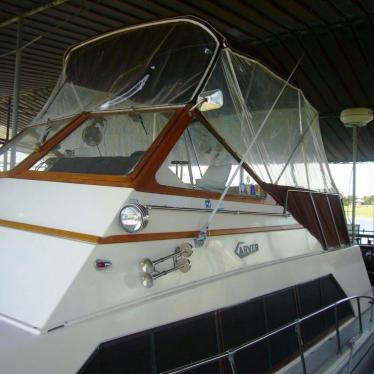 1977 Carver mariner 3396