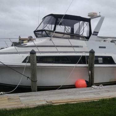 1987 Carver 3297 mariner