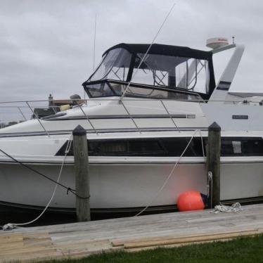 1987 Carver 3297 mariner