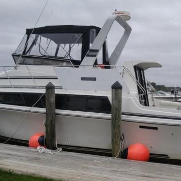 1987 Carver 3297 mariner