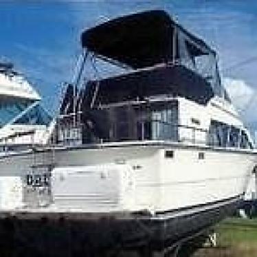 1984 Carver 3396 mariner