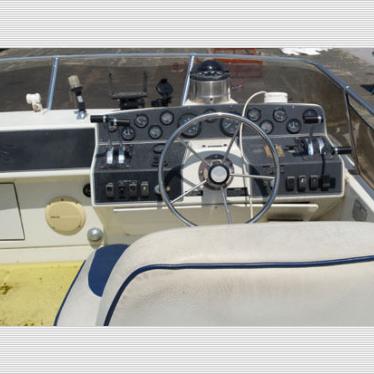 1992 Carver 28 flybridge