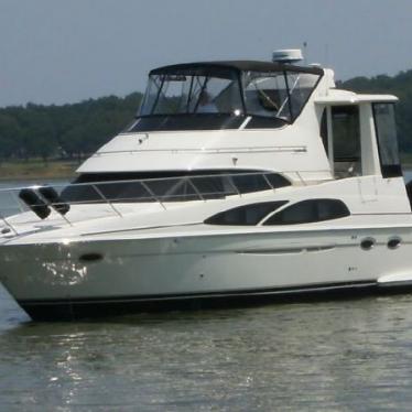 2005 Carver 39' aft cabin