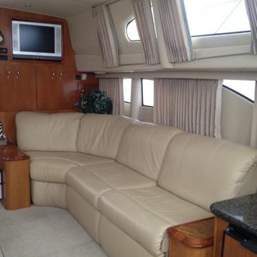 2005 Carver 39' aft cabin