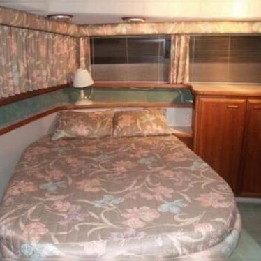 1987 Carver 3807 aft cabin