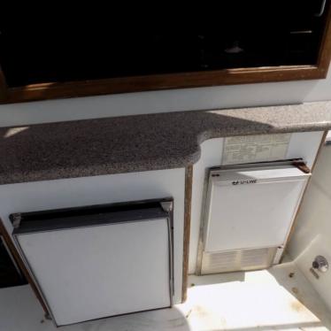 1987 Carver 3807 aft cabin