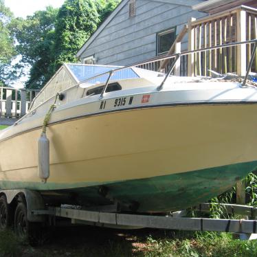 1986 Centurion 21ft cuddy cabin