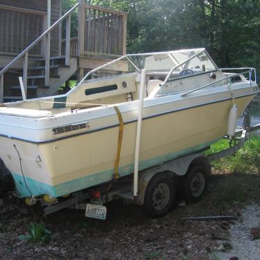 1986 Centurion 21ft cuddy cabin