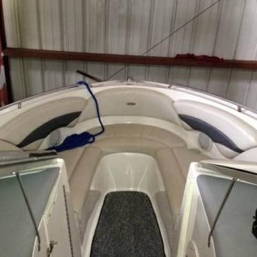 2004 Chaparral 220 ssi