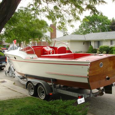 Chris Craft 25 FT.EXPRESS CRUISER (RED $ WHITE) 1947 for sale for ...