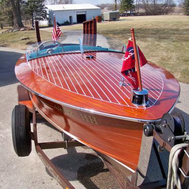 CHRIS CRAFT 19' RACING RUNABOUT boat for sale from USA