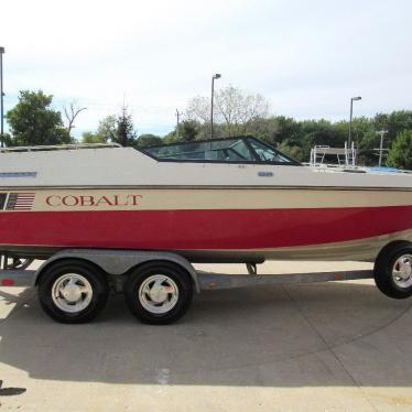 1988 Cobalt 223 sport cuddy